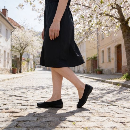 Baleríny černé Arcopedico elastické Acari široká špička