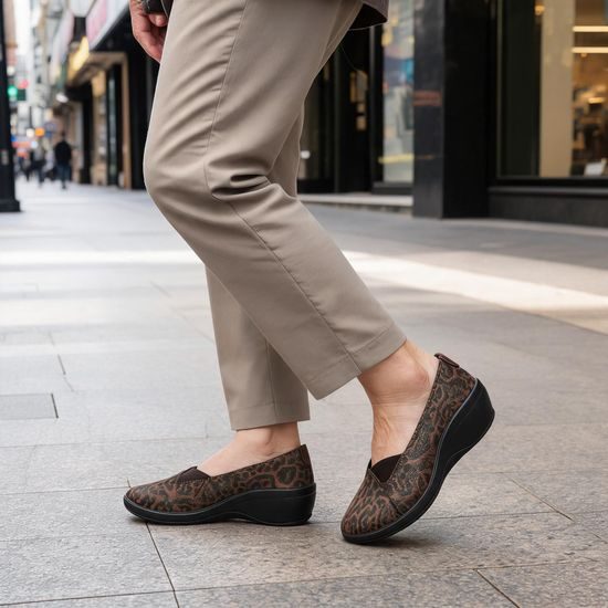 Polobotky hnědé Arcopedico elastické Tejo na hallux