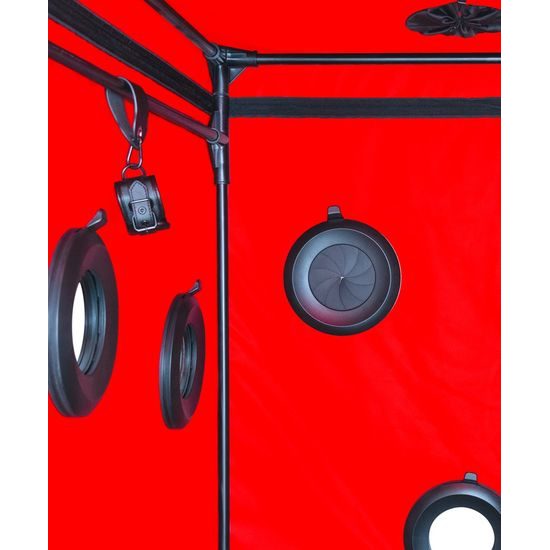 Secretdome BDSM sex kabína s otvormi