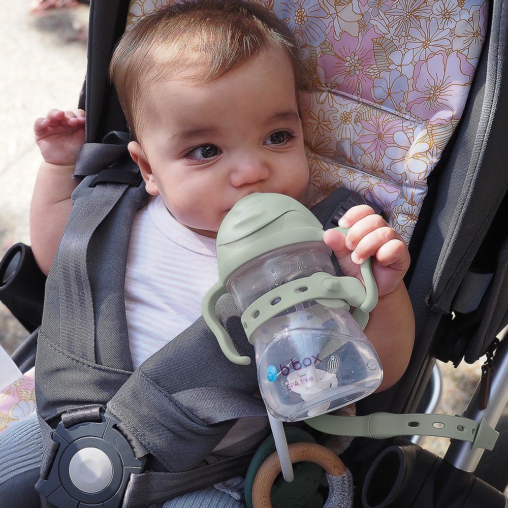 b.box Hrneček s brčkem + Univerzální silikonový pásek - set zelený