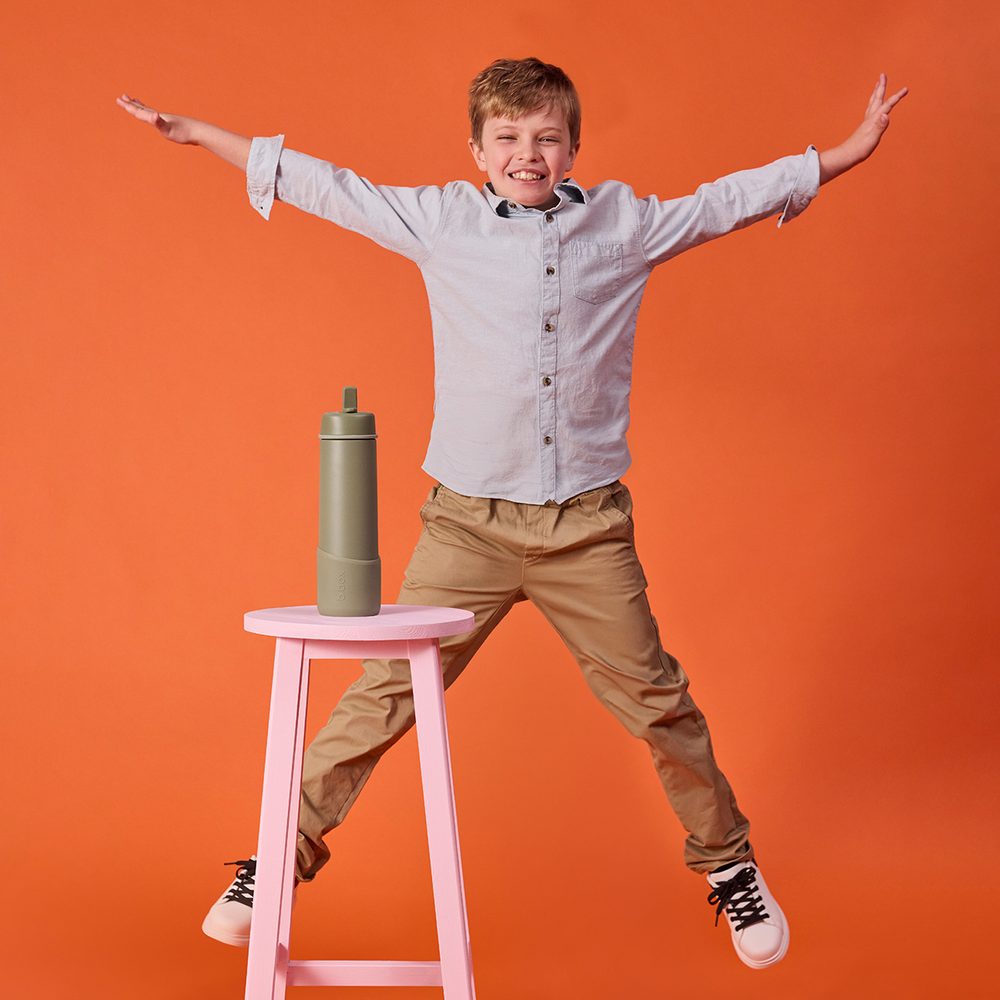 b.box Silikonový chránič pro Termoláhev 690 ml - olive