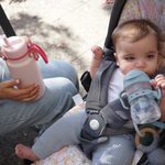 Hrnček so slamkou 240 ml + Univerzálny silikónový pásik - set modrý