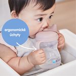 Hrneček s pítkem 4m+ - světle růžový 240 ml
