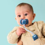 Set silikónových cumlíkov 0–6 m GLOW a klipov – modrý/zelený