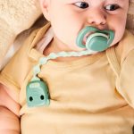 Set silikónových cumlíkov a klipov 0-6M GLOW - modrá/zelená