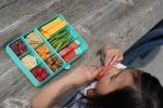 Snackle Box Krabička na občerstvenie 1368 ml - modrozelená