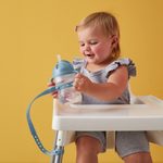 Hrnček so slamkou 240 ml + Univerzálny silikónový pásik - set modrý