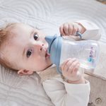 Hrnček s náustkom 4m+ - světlo modrý 240 ml