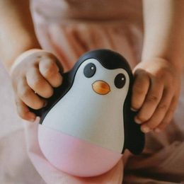 Kývající tučňák, růžový