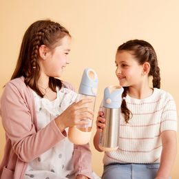 Náhradní brčka a čistící kartáček