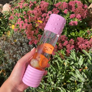 Podzimní a halloweenské hraní se senzorickými lahvemi