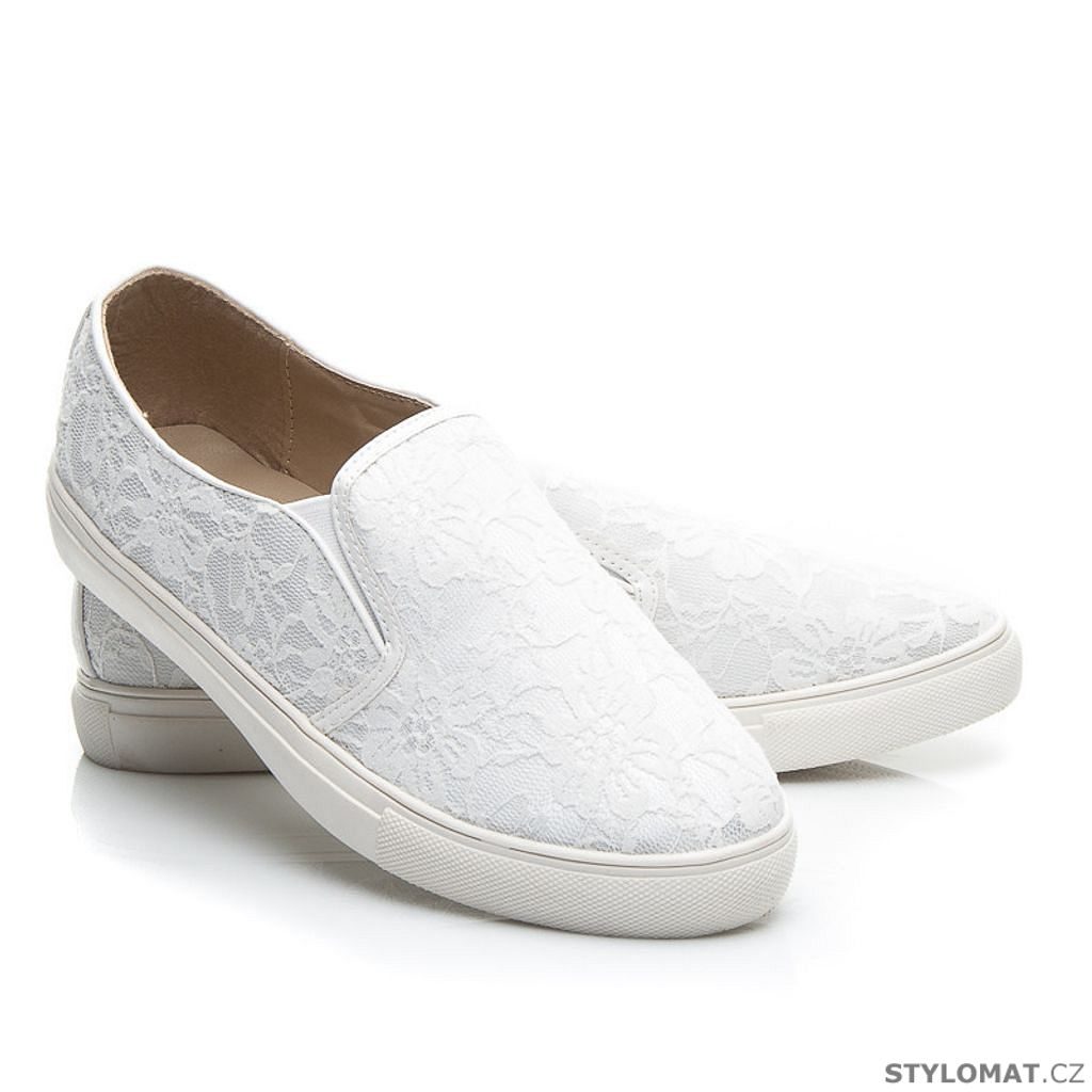 Bílé krajkové nazouvací boty - BESTELLE - Tenisky
