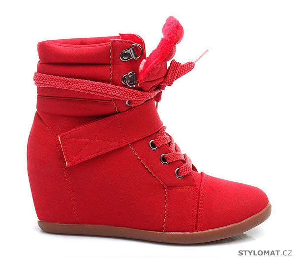 Červené tenisky na klínku - LUCKY SHOES - Kotníčkové boty