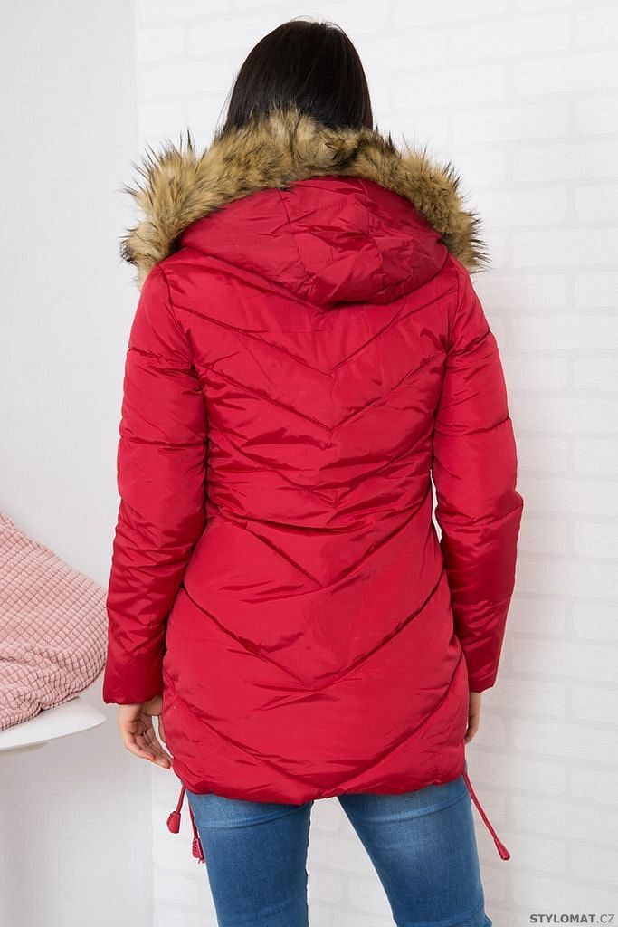 Červená dámská zimní bunda s kožešinovým límcem - Kesi - Zimní bundy