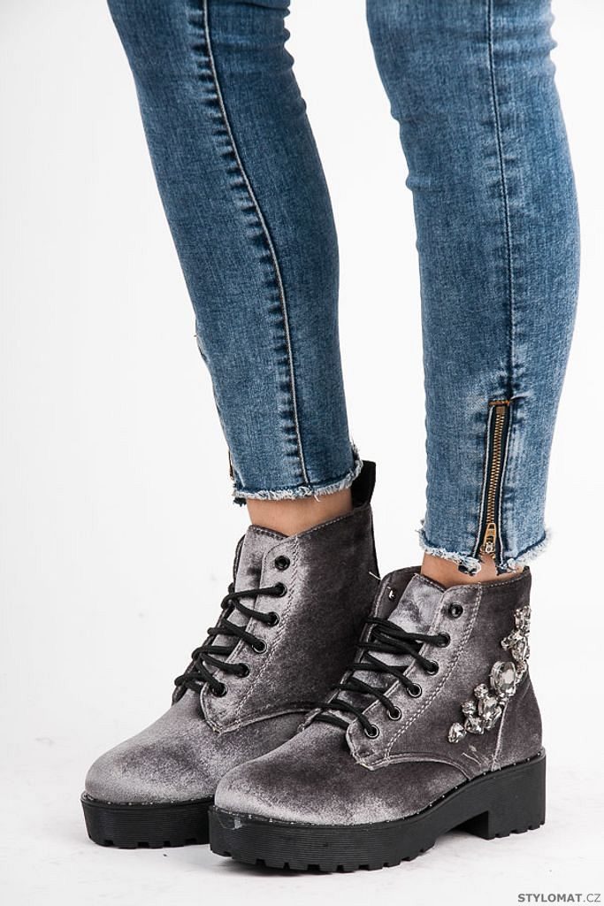 Velurové kotníkové boty s kamínky šedé - VICES - Kotníčkové boty