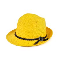 Žlutý trilby klobouk