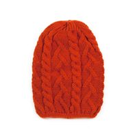 Pletená čepice s copánkovým vzorem červená