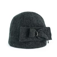 Vlněný klobouček s mašlí šedý