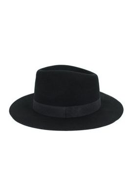 Podzimní dámský klobouk černý