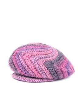 Módní pletený baret fialkový