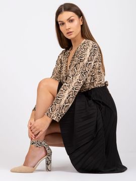 Černo-béžové šaty s hadím vzorem a plisovanou sukní