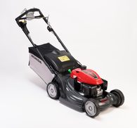 Motorová sekačka HRX 476 VY se záběrem 47 cm