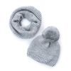 Sada dětské čepice s nákrčníkem šedá