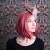 Elegantní fialový fascinátor