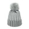 Čepice s bambulí šedá
