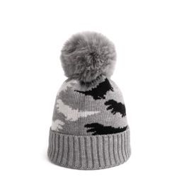 Dinosauří čepice -šedá