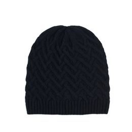 Černá pletená čepice s cik cak vzorem