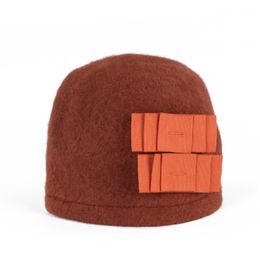 Elegantní dámský zimní klobouk oranžový