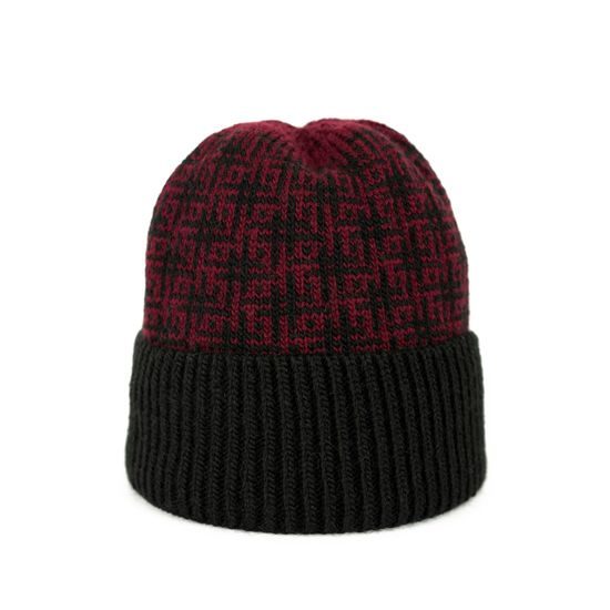 Čepice se vzorem červeno-černá