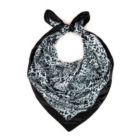 Šátek se zvířecími motivy