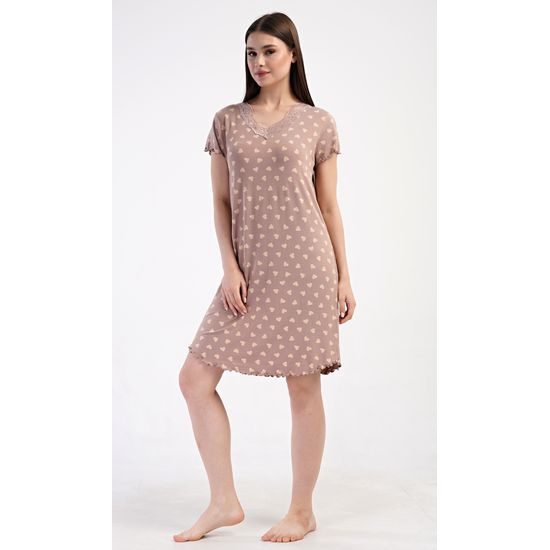 Dámská noční košile s krátkým rukávem Srdíčka - bílá káva
