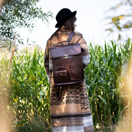 Dámský vlněný klobouk s úzkou krempou šedý