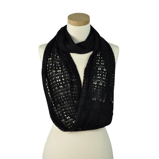 Černý ažurový tunel