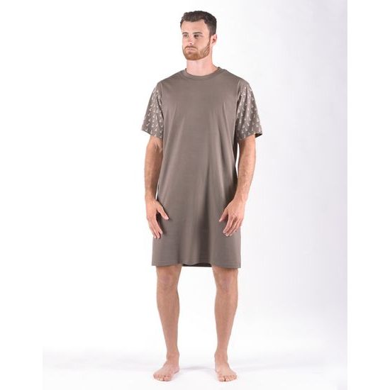 Pánské košile noční pánská krátký rukáv, šité, s potiskem Pyžama 2024 79176P - káva šedobílá