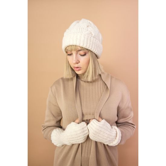 Čepice, palčáky - bílá