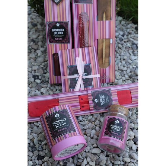 ARÔME Svíčka 120 g, se špuntem, Pink Lotus