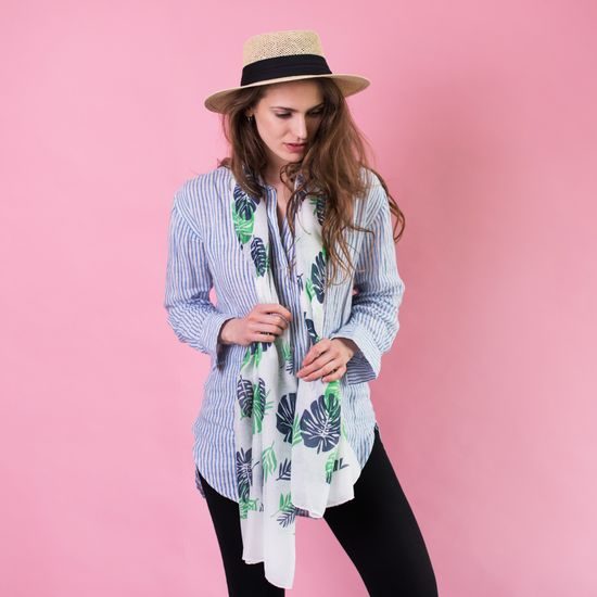 Šátek s motivem bílo-zelený