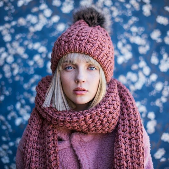 Set pletené čepice se šálou fialový