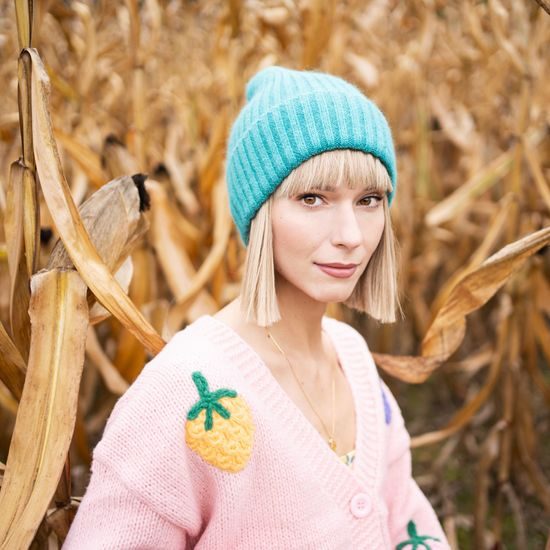 Teplá čepice na zimu světle modrá