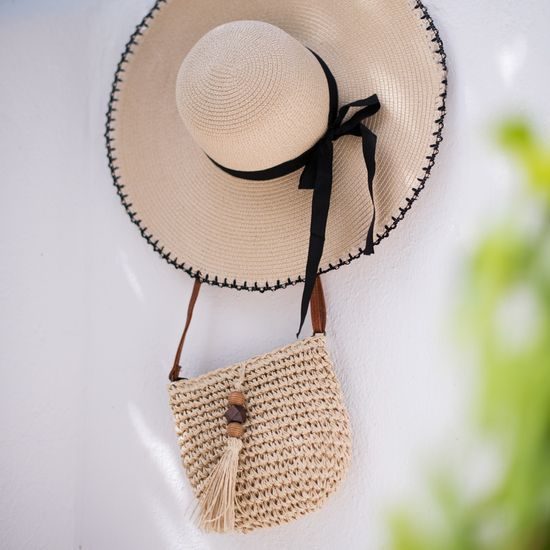 Klobouk se širokým lemem