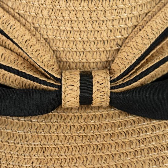 Velmi slušivý klobouk