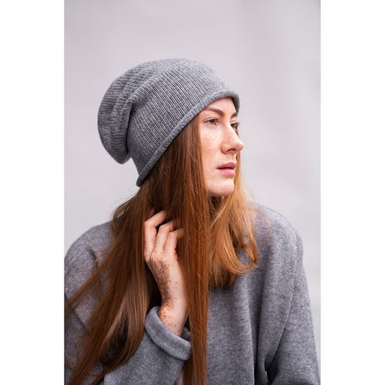 Čepice Lana - šedá