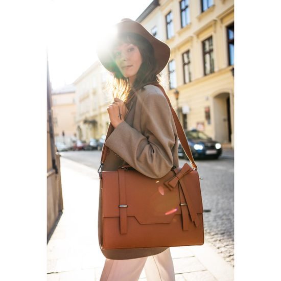 Podzimní dámský klobouk černý