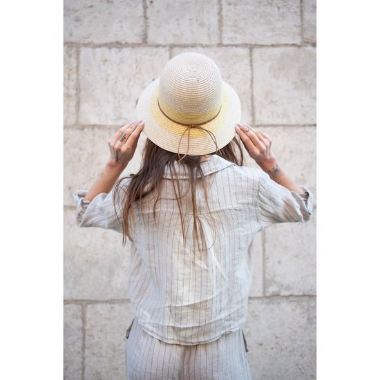 Lehký a vzdušný klobouk