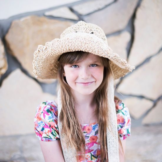 Ažurový klobouk na léto - světle béžový