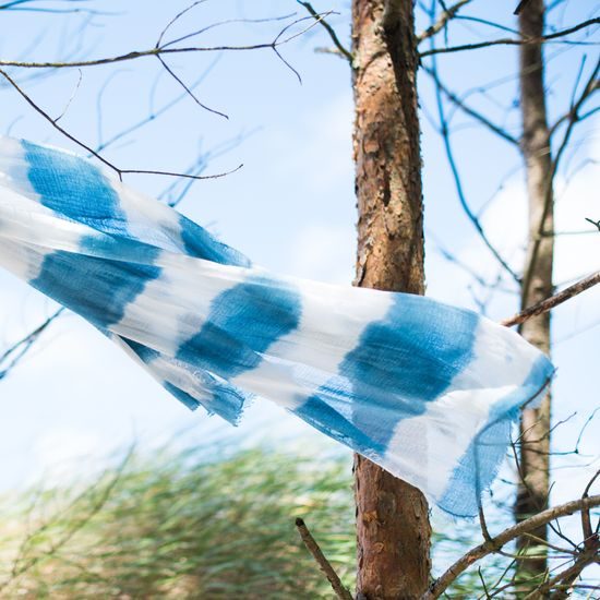 Batikovaný dlouhý šál - zelený